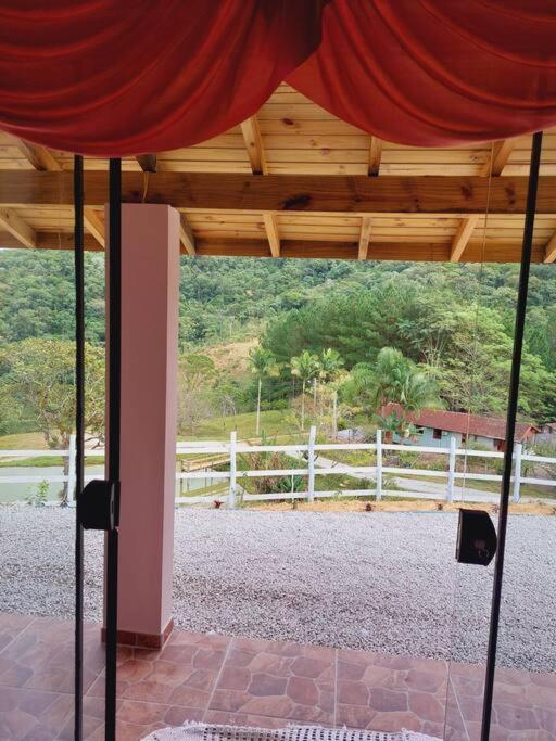 Cabana Recanto Do Arruda Para Casal Em Aguas Mornas Екстериор снимка