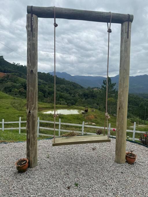 Cabana Recanto Do Arruda Para Casal Em Aguas Mornas Екстериор снимка