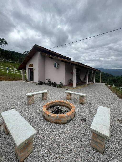 Cabana Recanto Do Arruda Para Casal Em Aguas Mornas Екстериор снимка