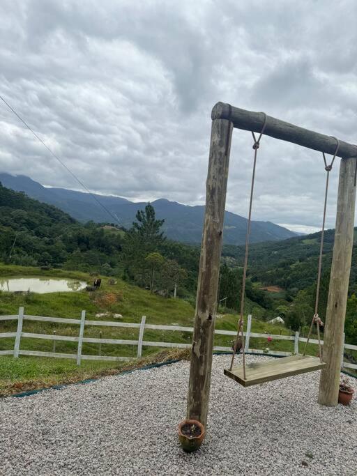 Cabana Recanto Do Arruda Para Casal Em Aguas Mornas Екстериор снимка