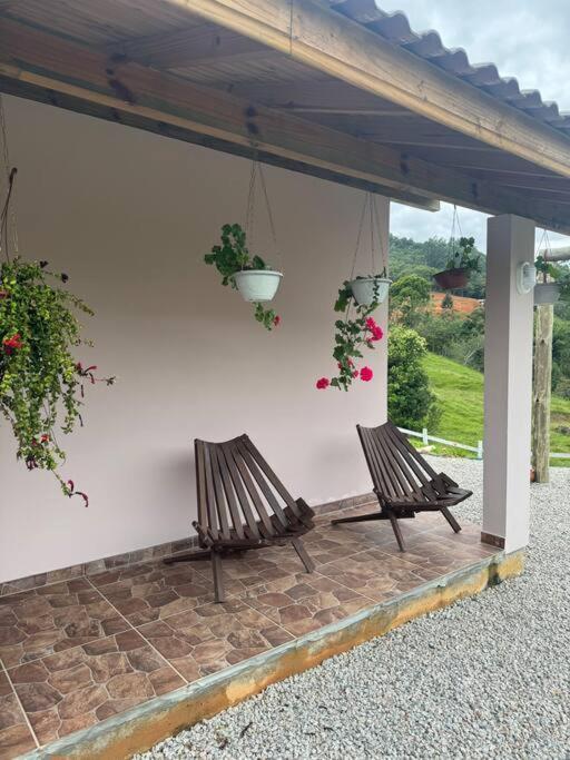 Cabana Recanto Do Arruda Para Casal Em Aguas Mornas Екстериор снимка